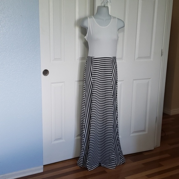 Womens maxi dress new size Medium long flowy maxi - Picture 4 of 7